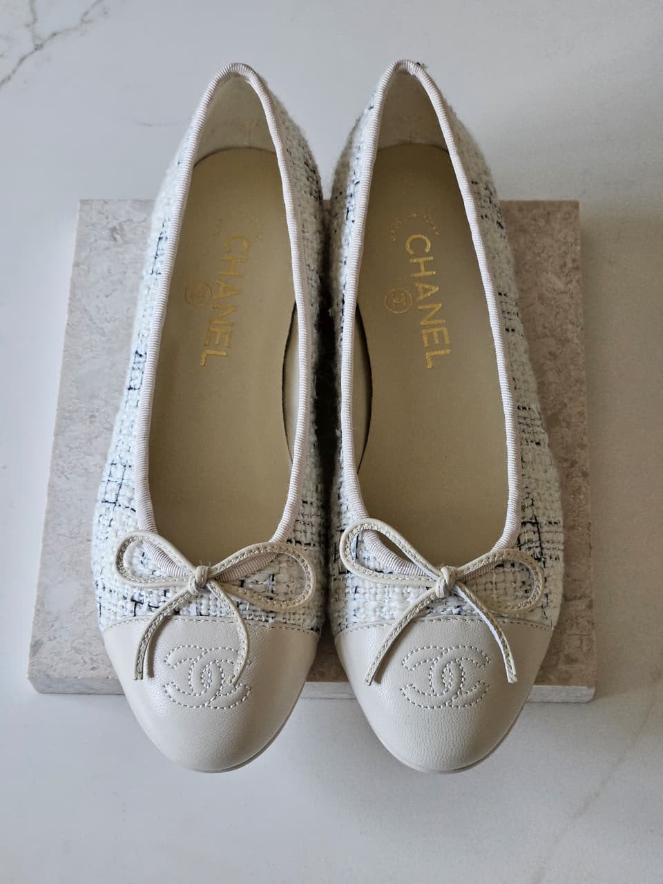 Chanel Ballerina - Beige