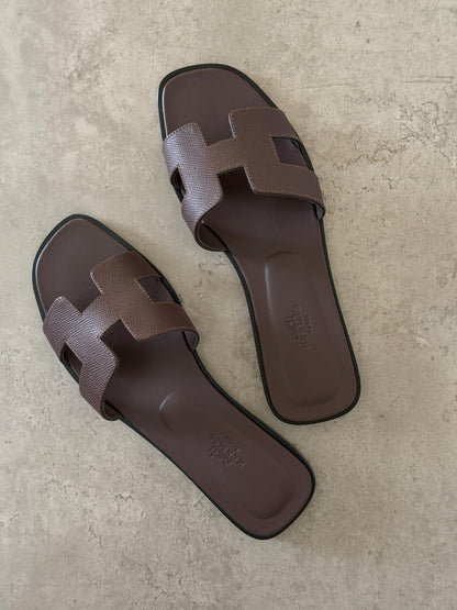 Hermès H-Strap Slippers - Brown