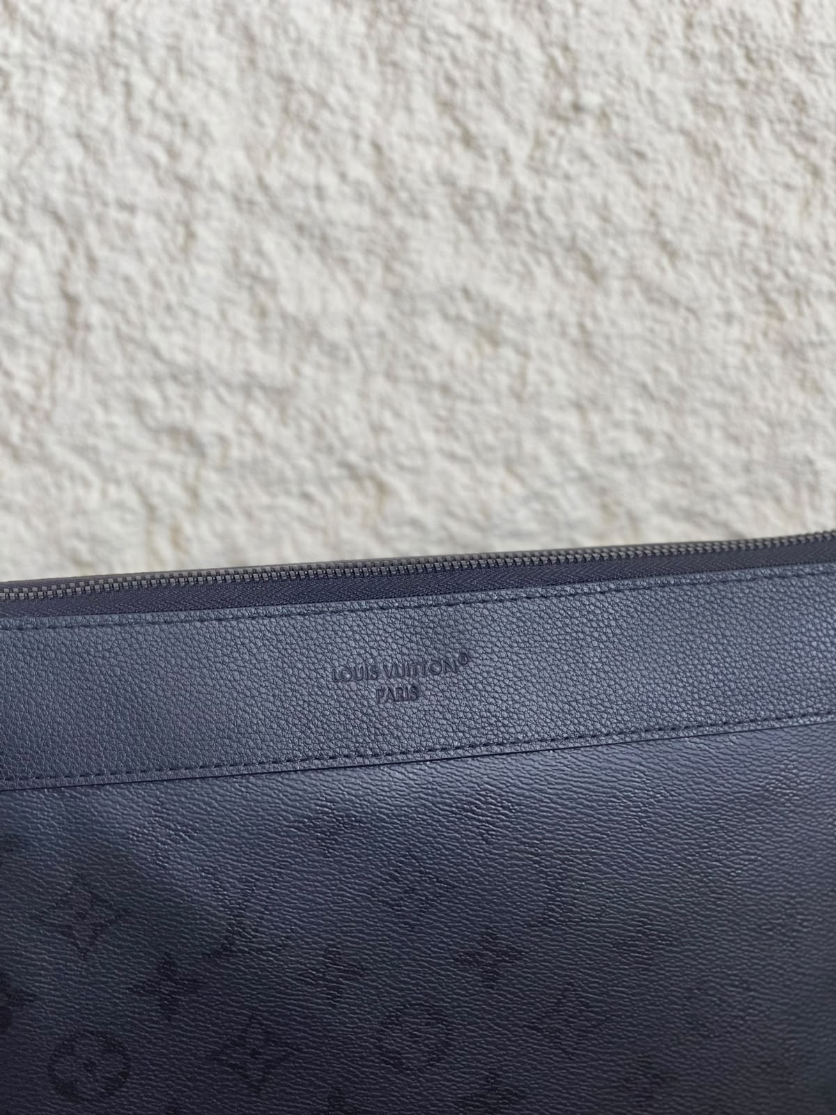 Louis Vuitton Clutch - Black