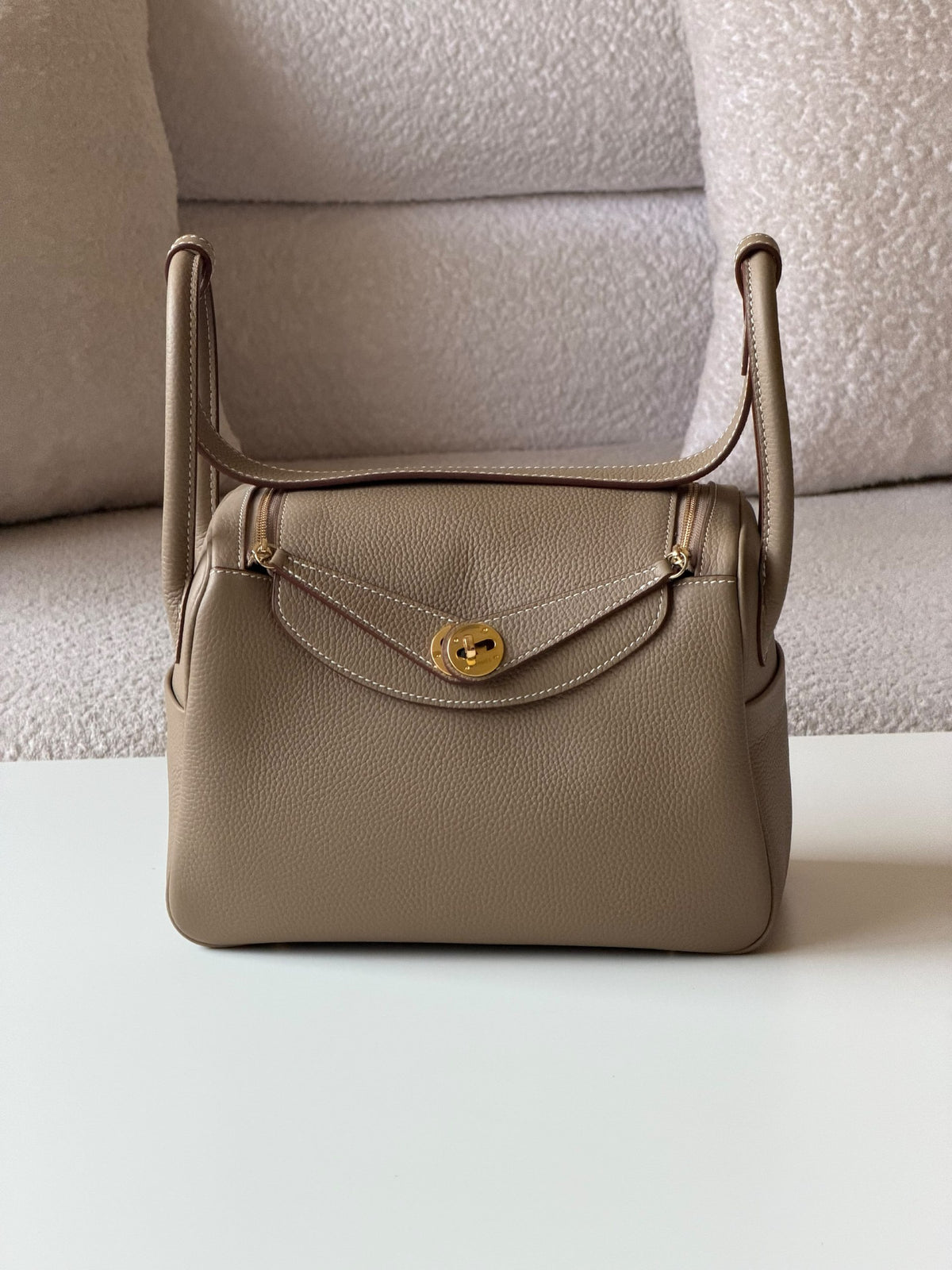 Hermès Lindy Shoulder Bag - Beige