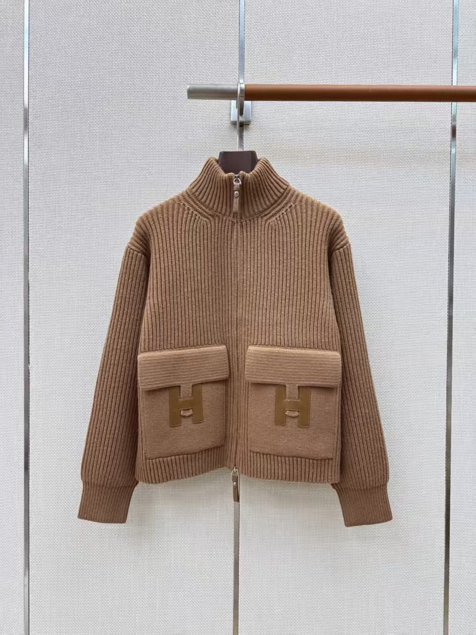 Hermès Sweater - Beige