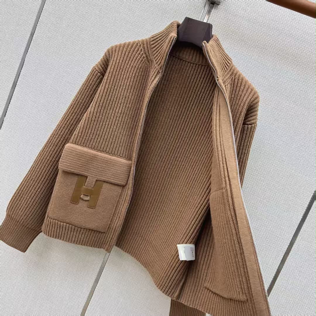 Hermès Sweater - Beige