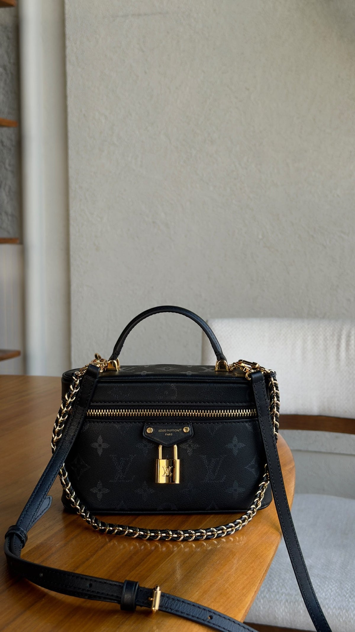 Louis Vuitton Vanity Chain Pouch - Black Monogram