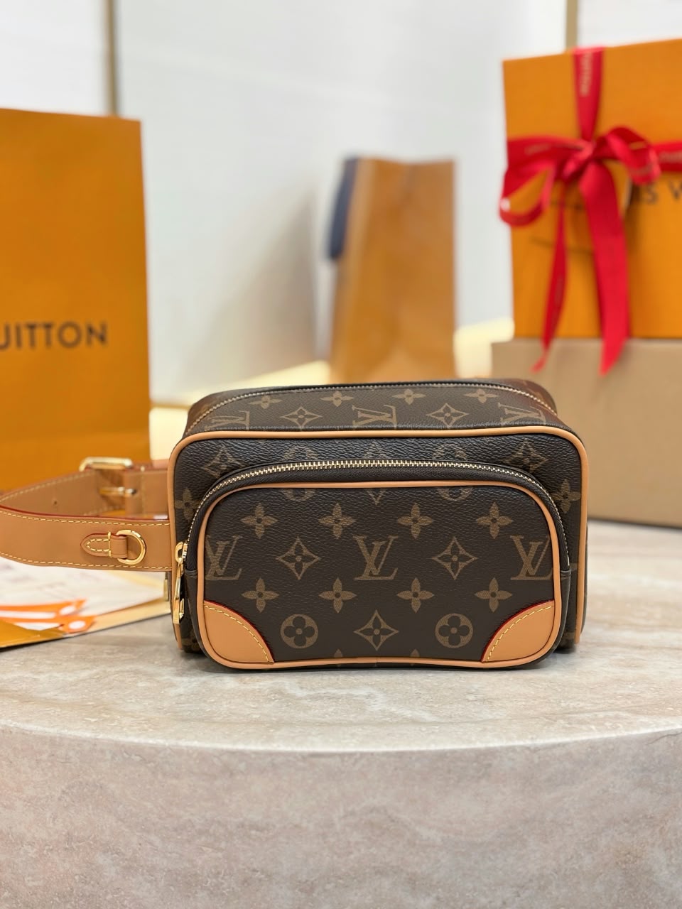 Louis Vuitton Toiletry Bag - Brown Monogram