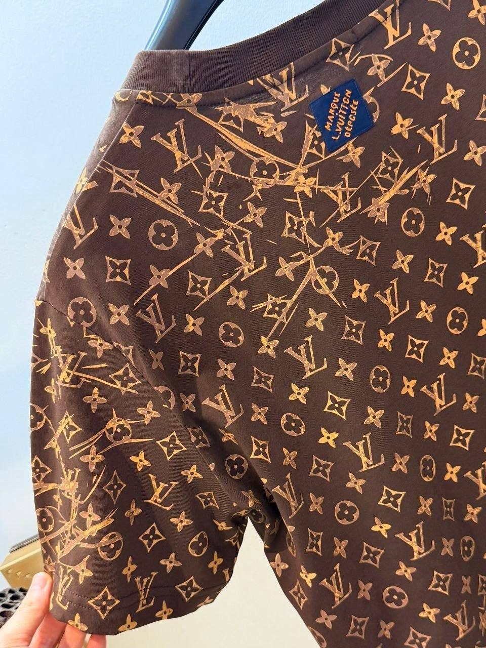 Louis Vuitton T-Shirt - Brown Monogram
