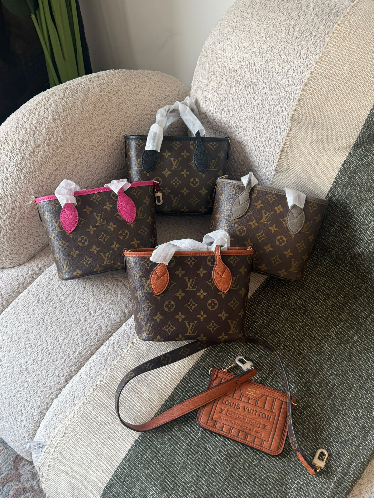 Louis Vuitton Tote Bag - Brown Monogram