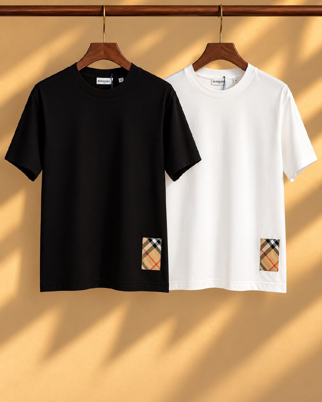 Burberry T-Shirt - White