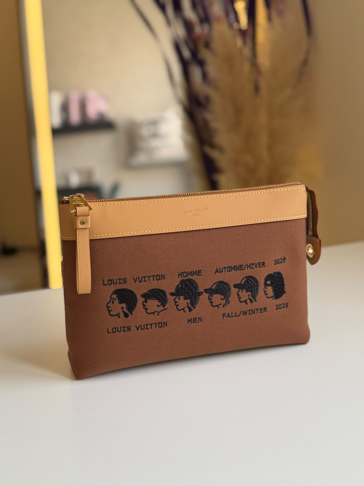 Louis Vuitton Clutch Top-Panel - Brown