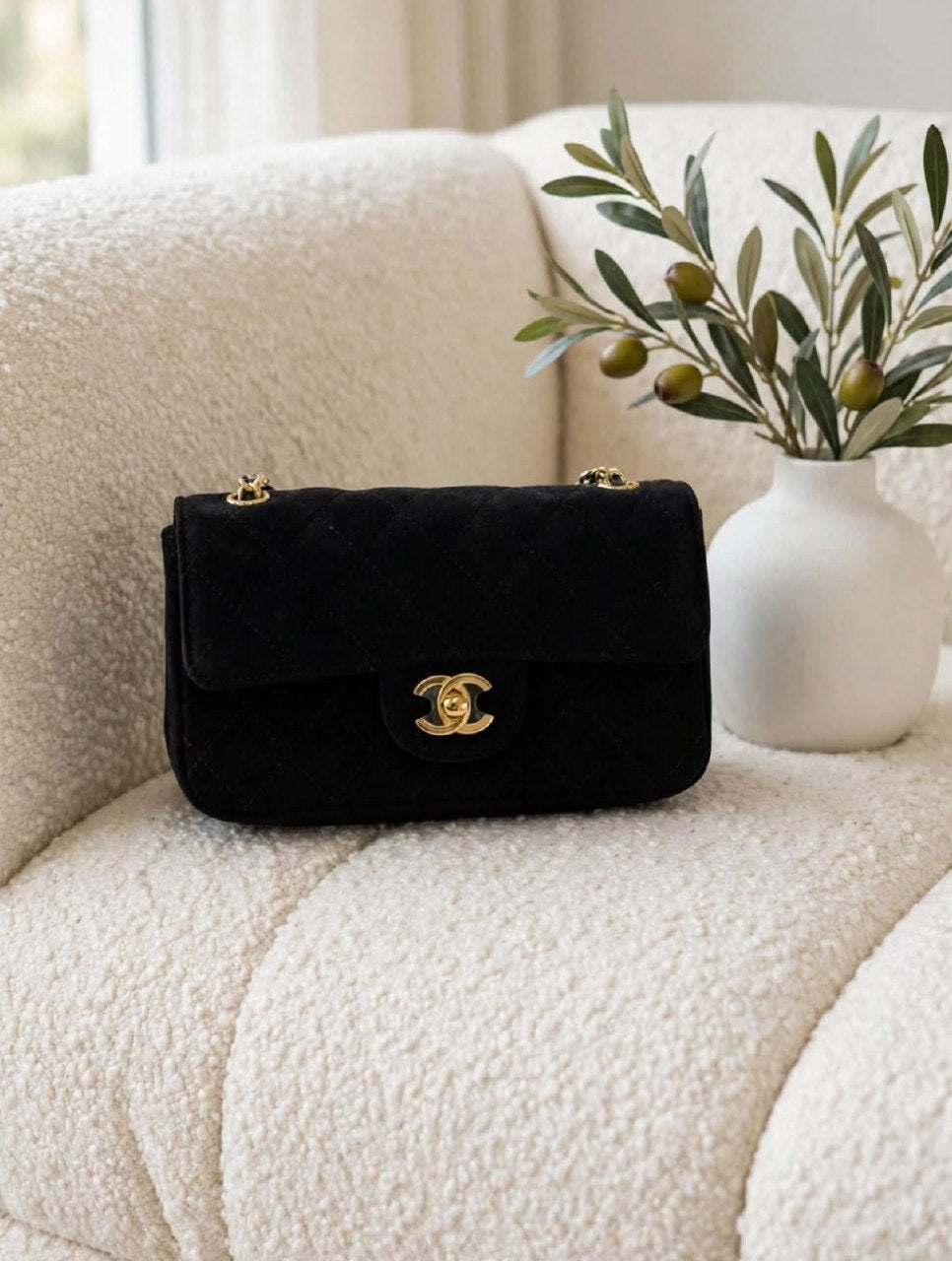 Chanel Quilted Flap Handbag - Black