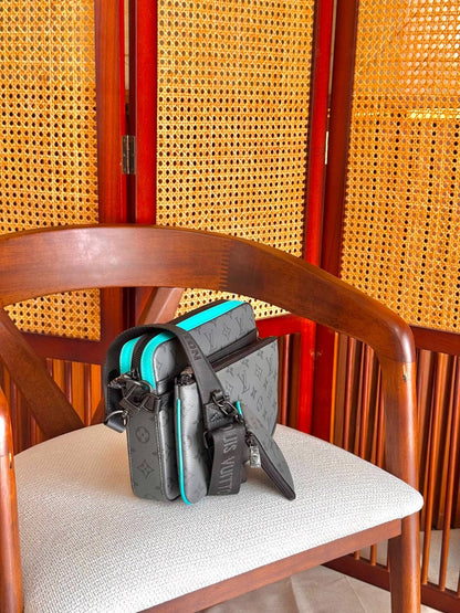 Louis Vuitton Messenger Bag - 