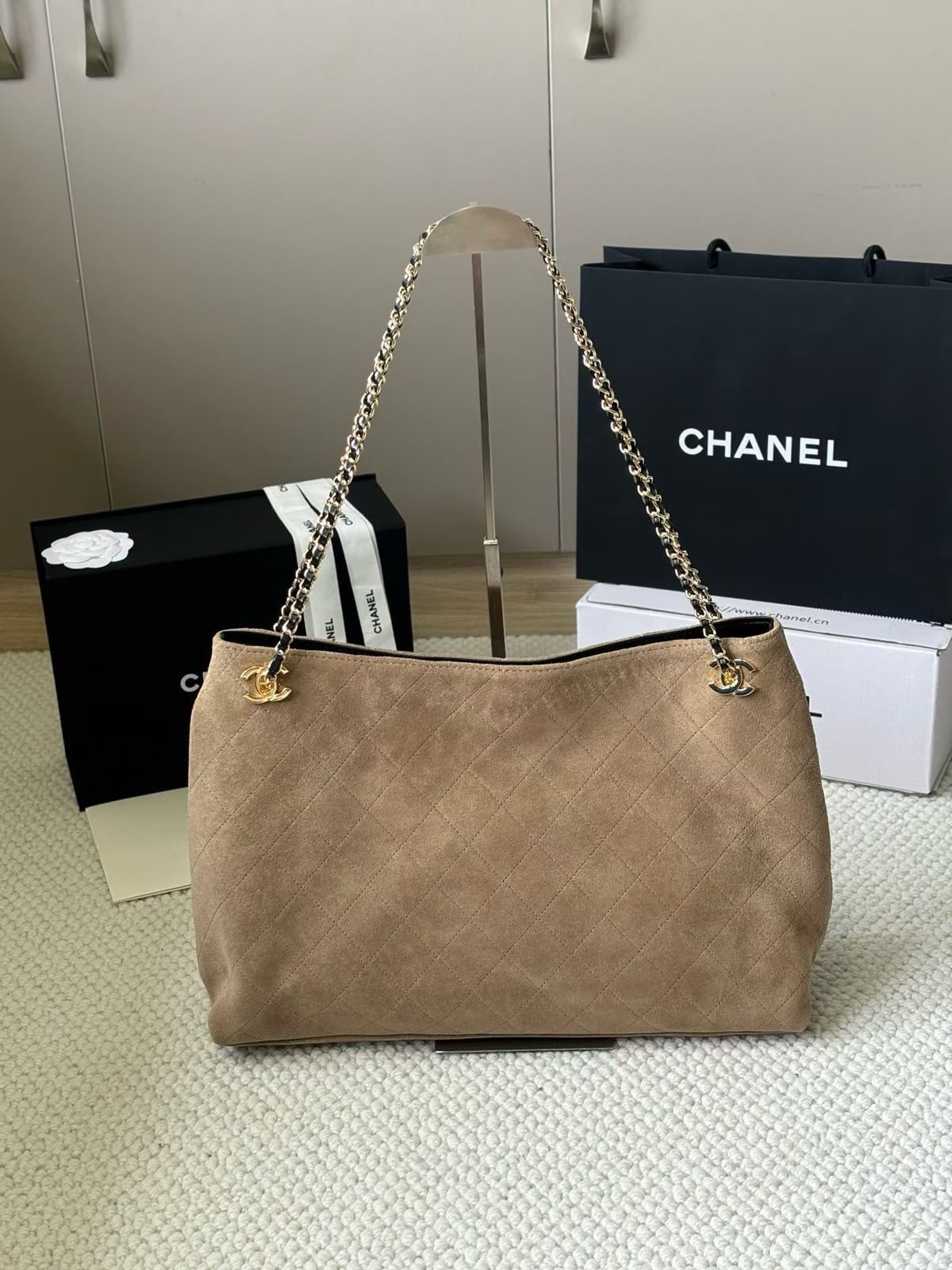 Chanel Quilted Chain Tote Bag - Beige