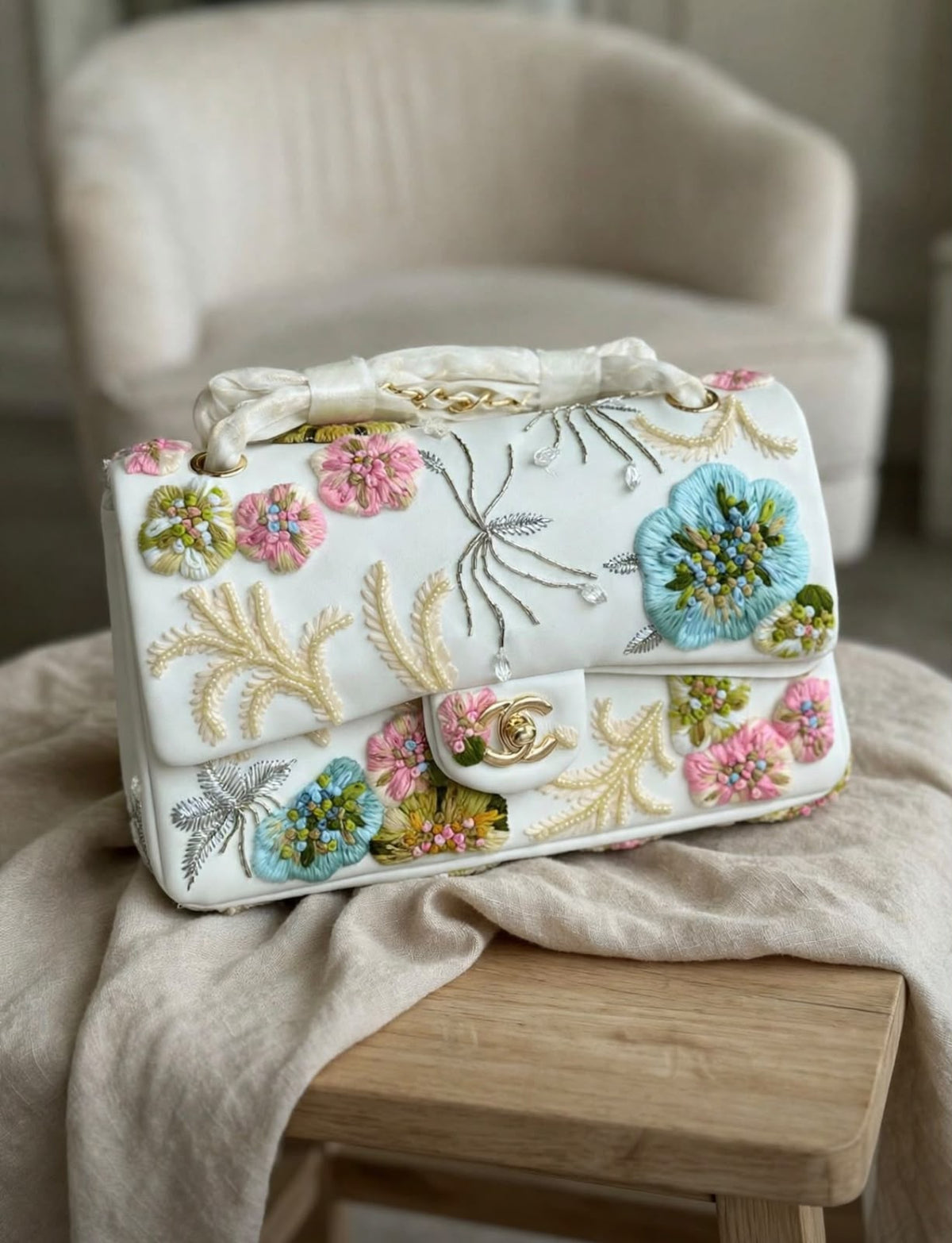 Chanel Floral-Pocket Handbag - White