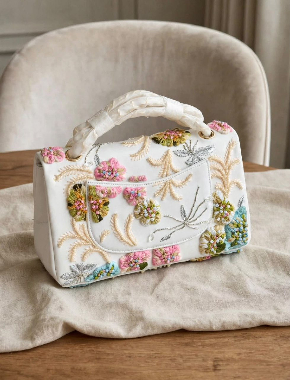Chanel Floral-Pocket Handbag - White