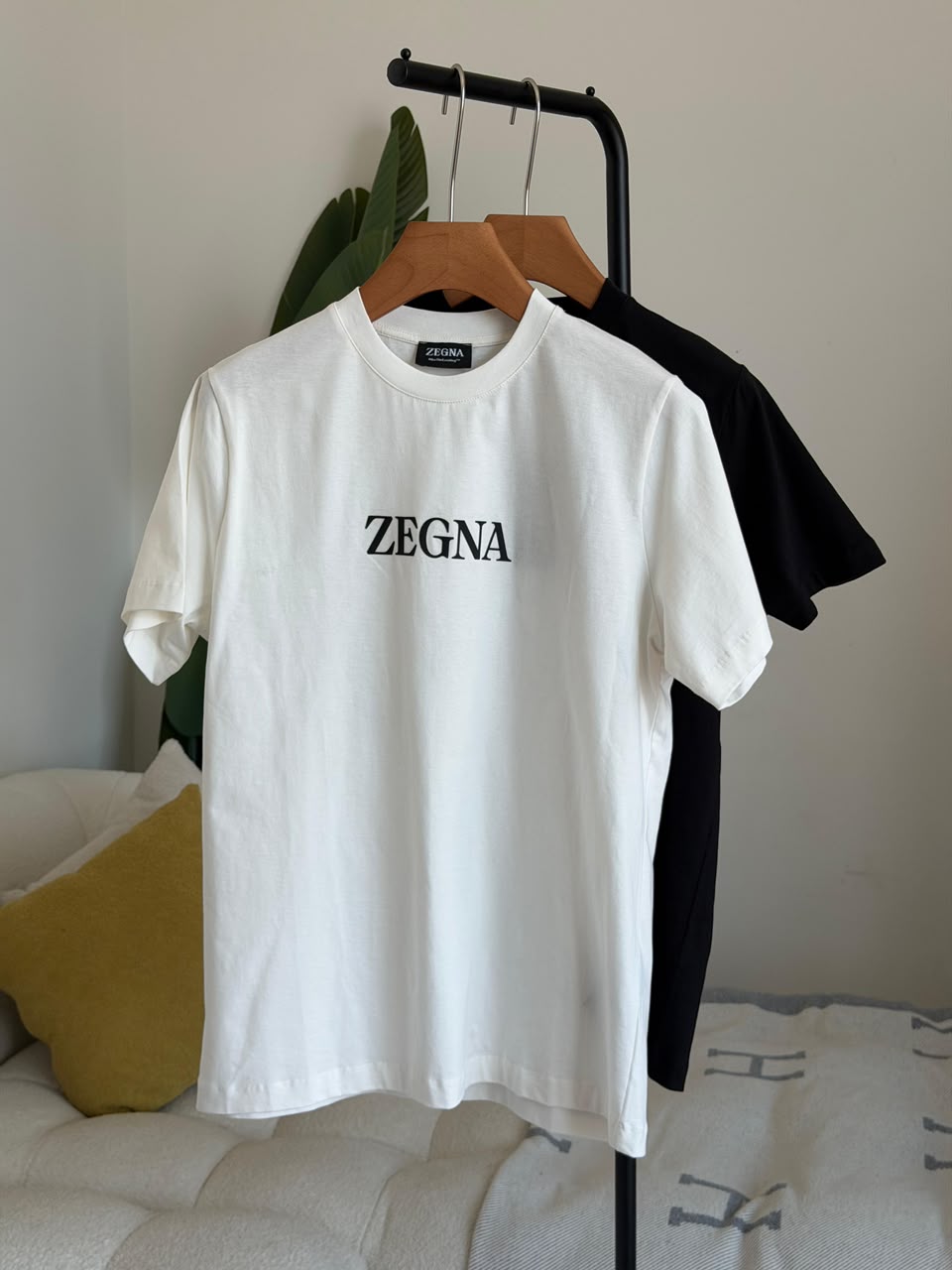 Zegna Center-Logo T-Shirt - White, Black