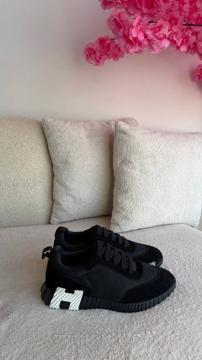 Hermes Mesh Sneakers - Black