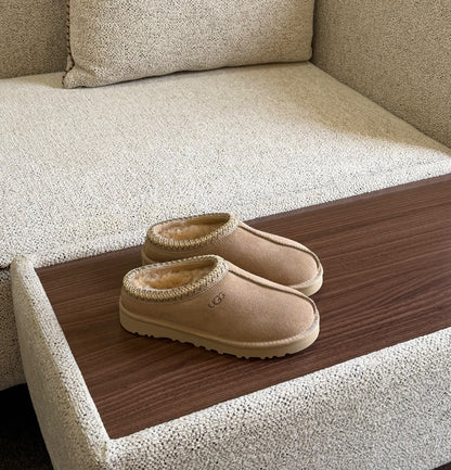 UGG Slippers - Beige