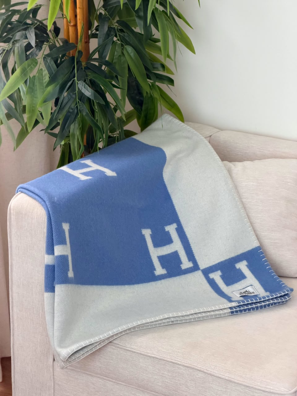 Hermès Blanket - Burgundy & Pink, Grey & White