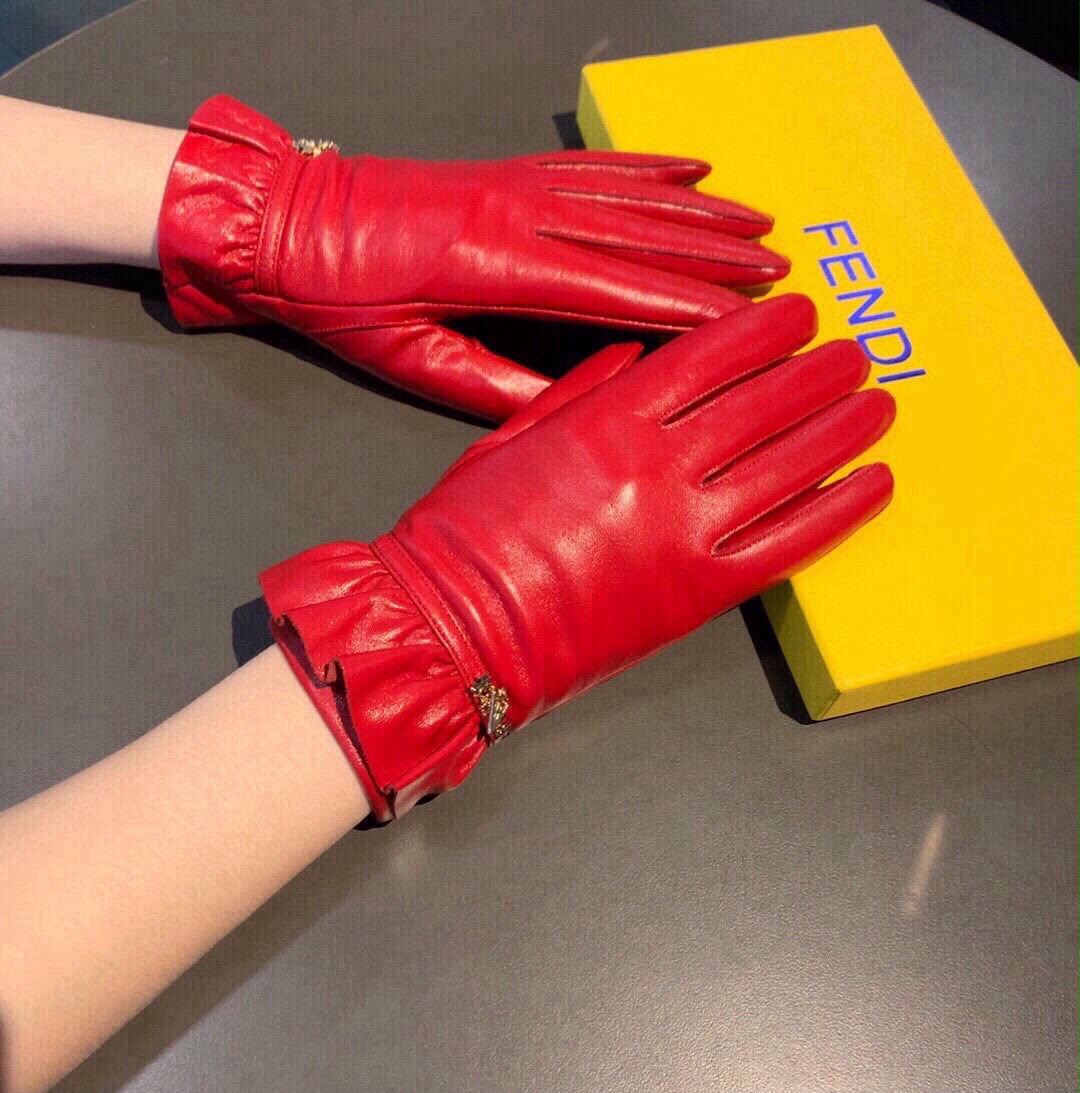 Fendi Gloves - Red
