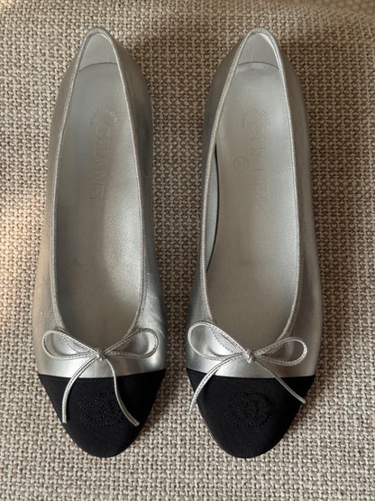 Chanel Ballerina - Black