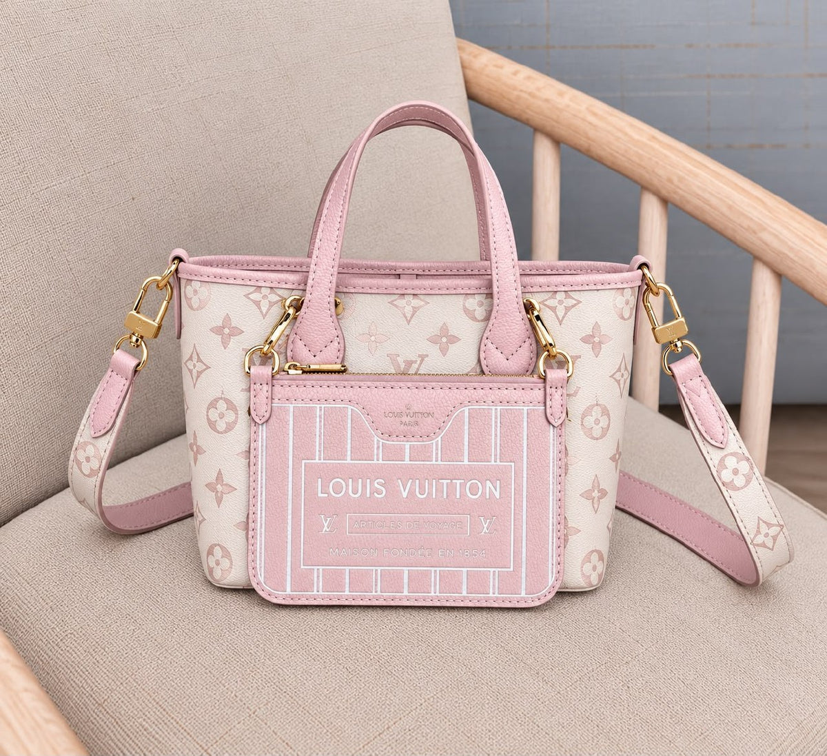 Louis Vuitton Pocket Tote Bag - White Monogram