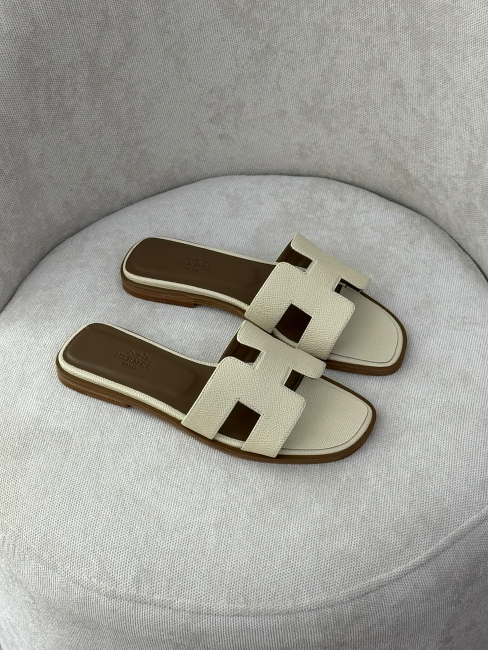 Hermès H-Strap Slippers - White