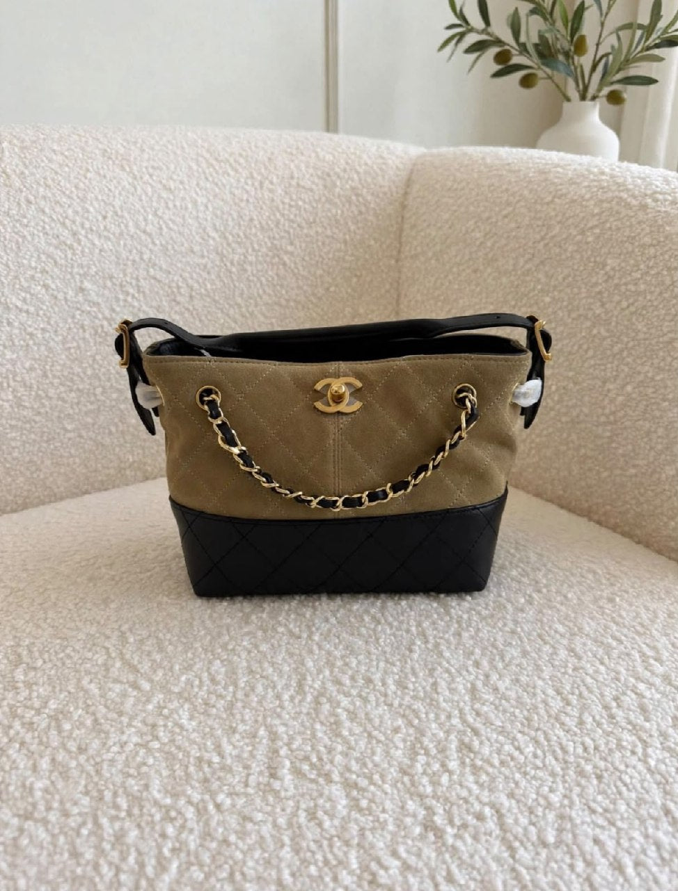 Chanel Compact Quilted Chain Shoulder Bag - Green, Beige, Grey