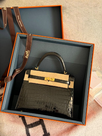 Hermès Handbag - Black