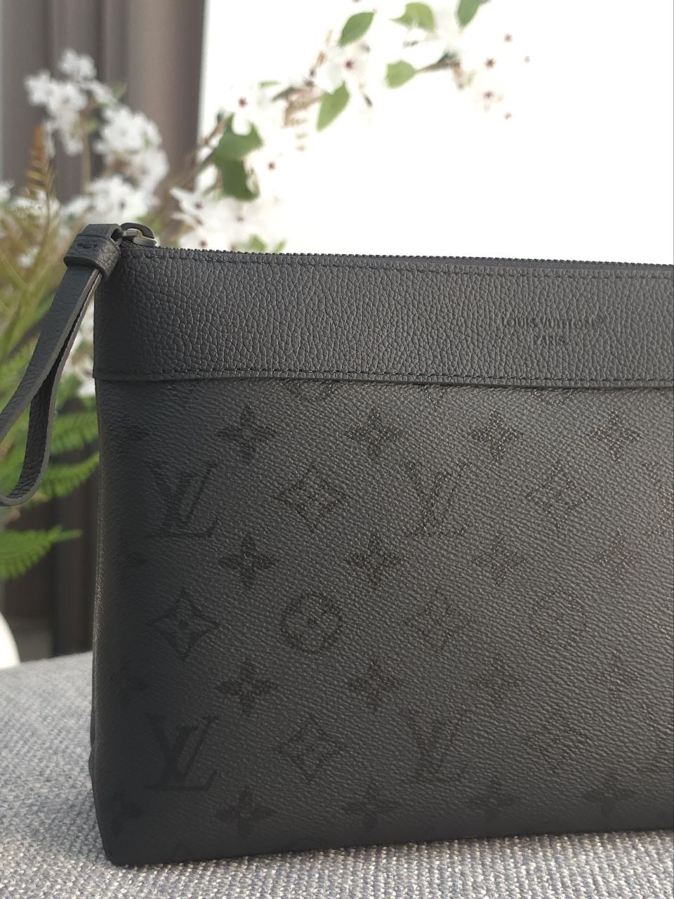 Louis Vuitton Clutch - Black Monogram