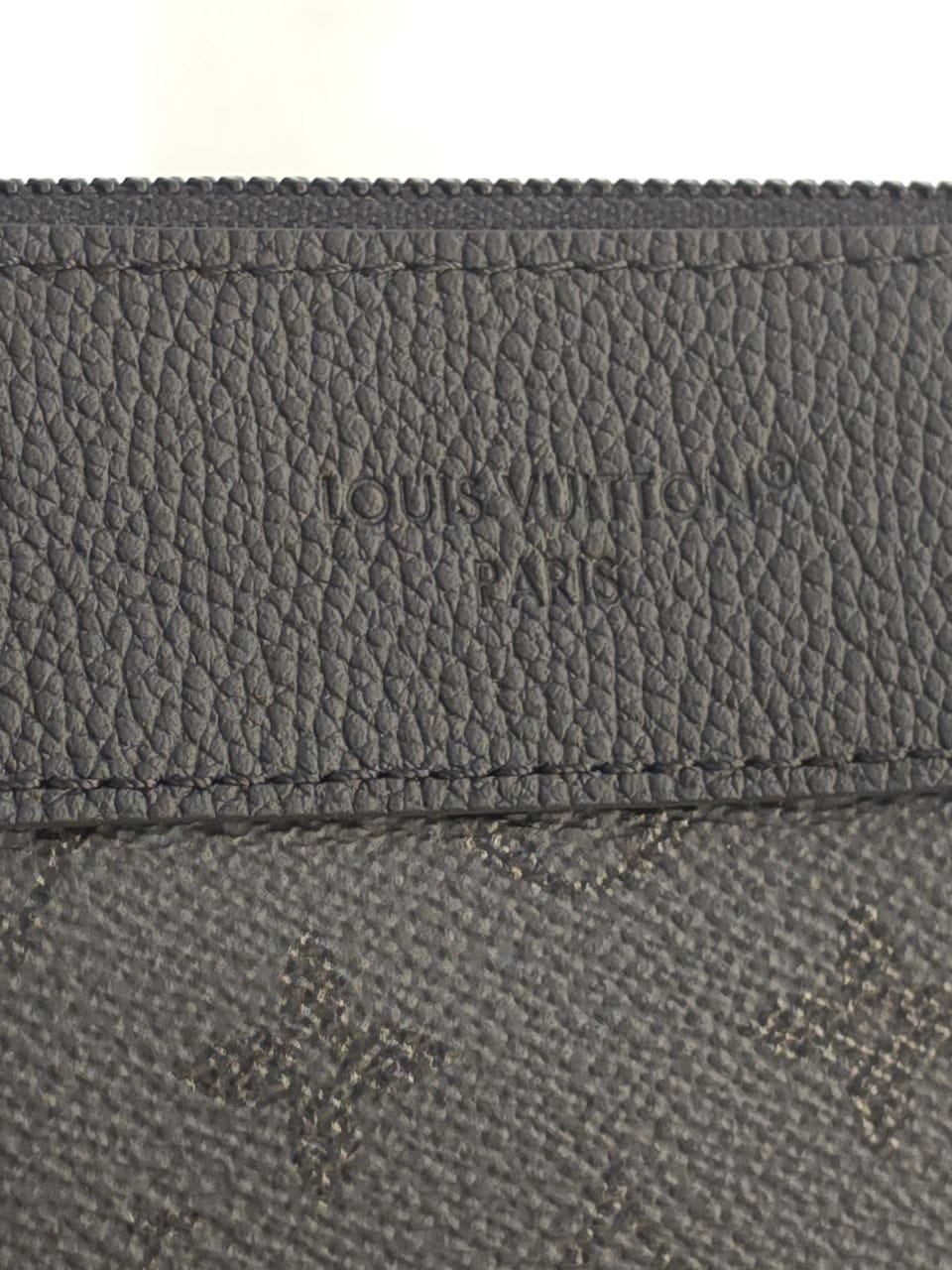 Louis Vuitton Clutch - Black Monogram