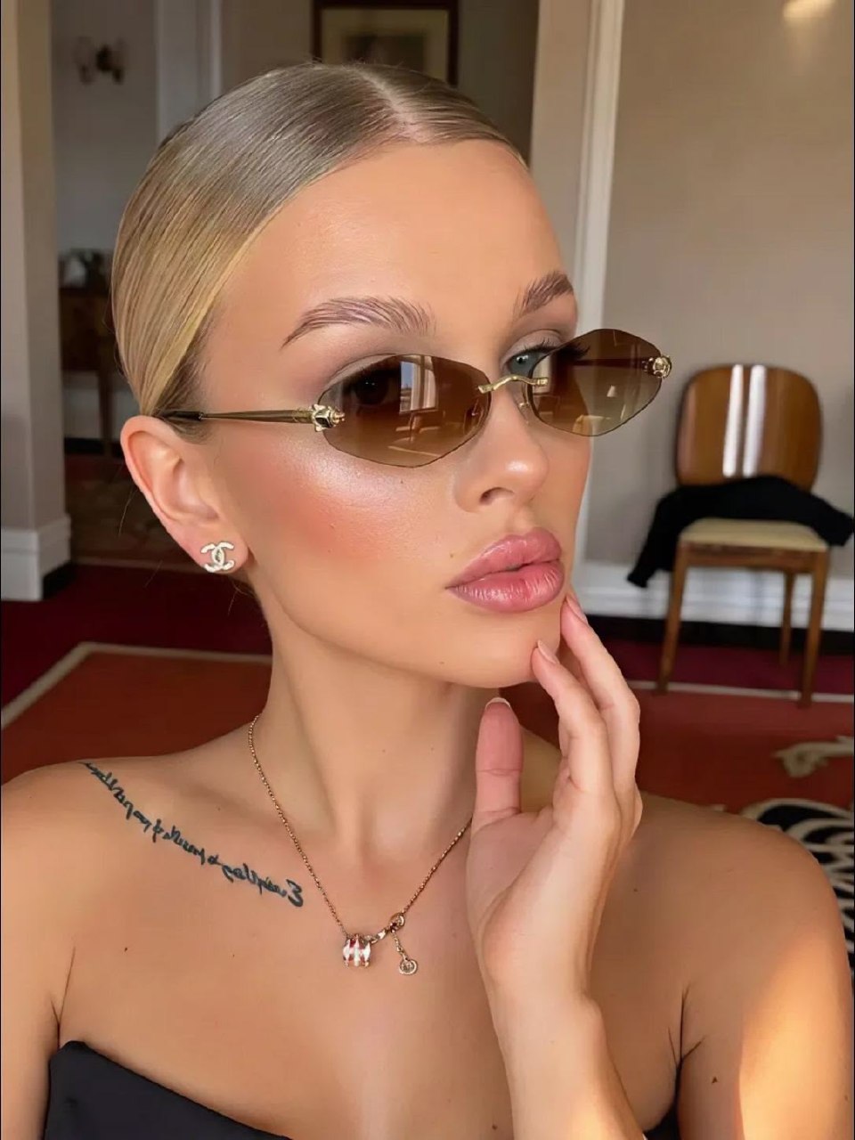 Cartier Oval Sunglasses - 