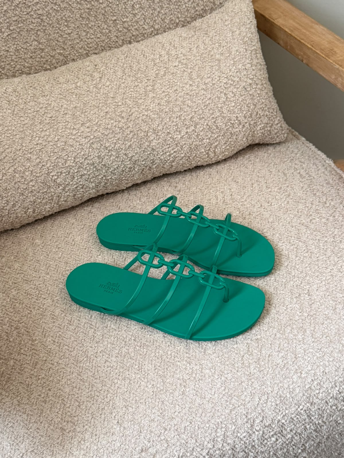 Hermes Crossbar-Chain Slippers - Green