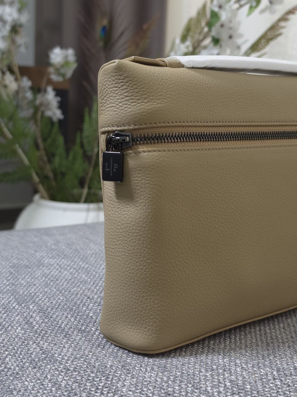Loro Piana Clutch - Beige