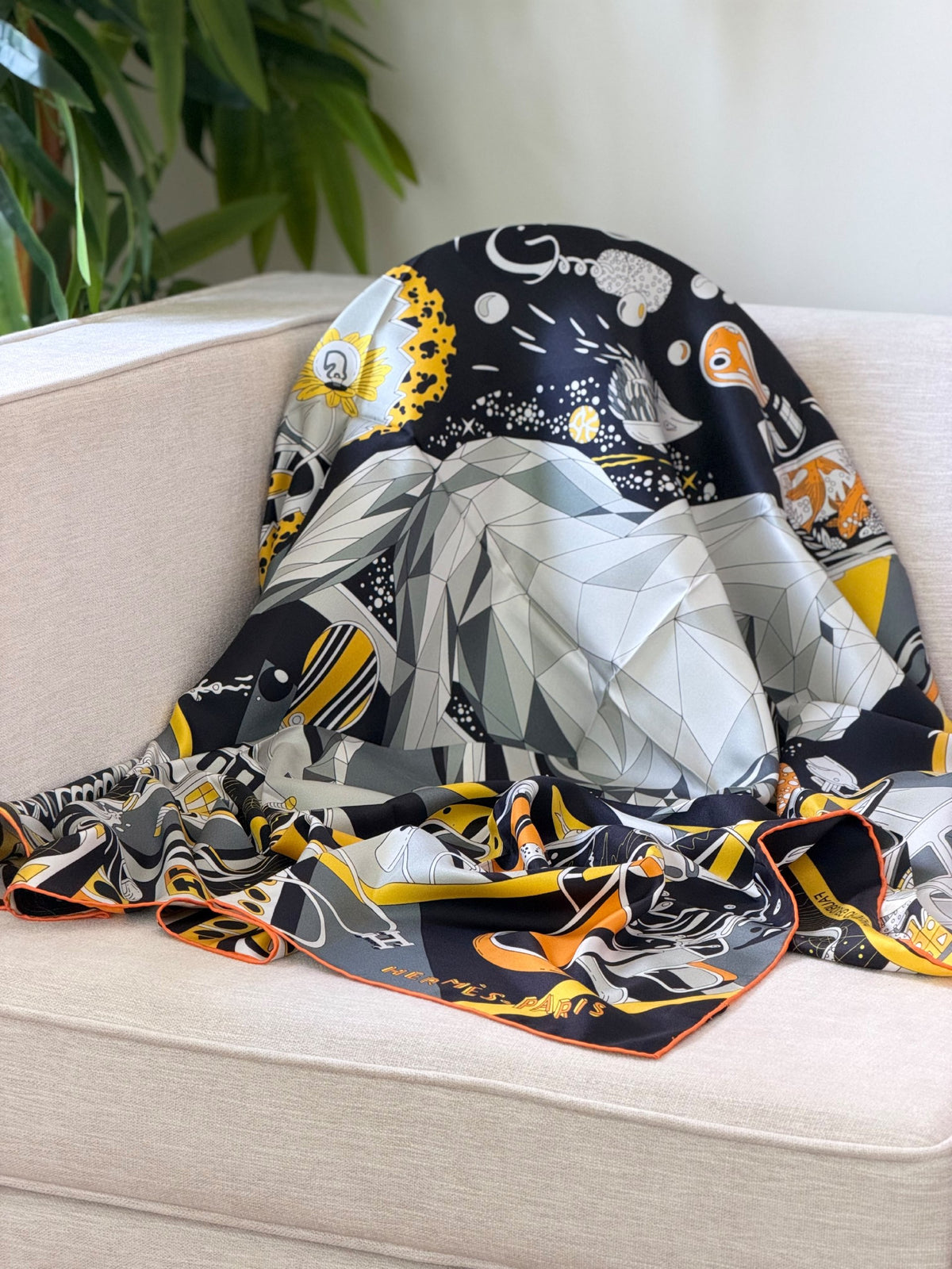 Hermès Silk Scarf Geometric Print - Navy