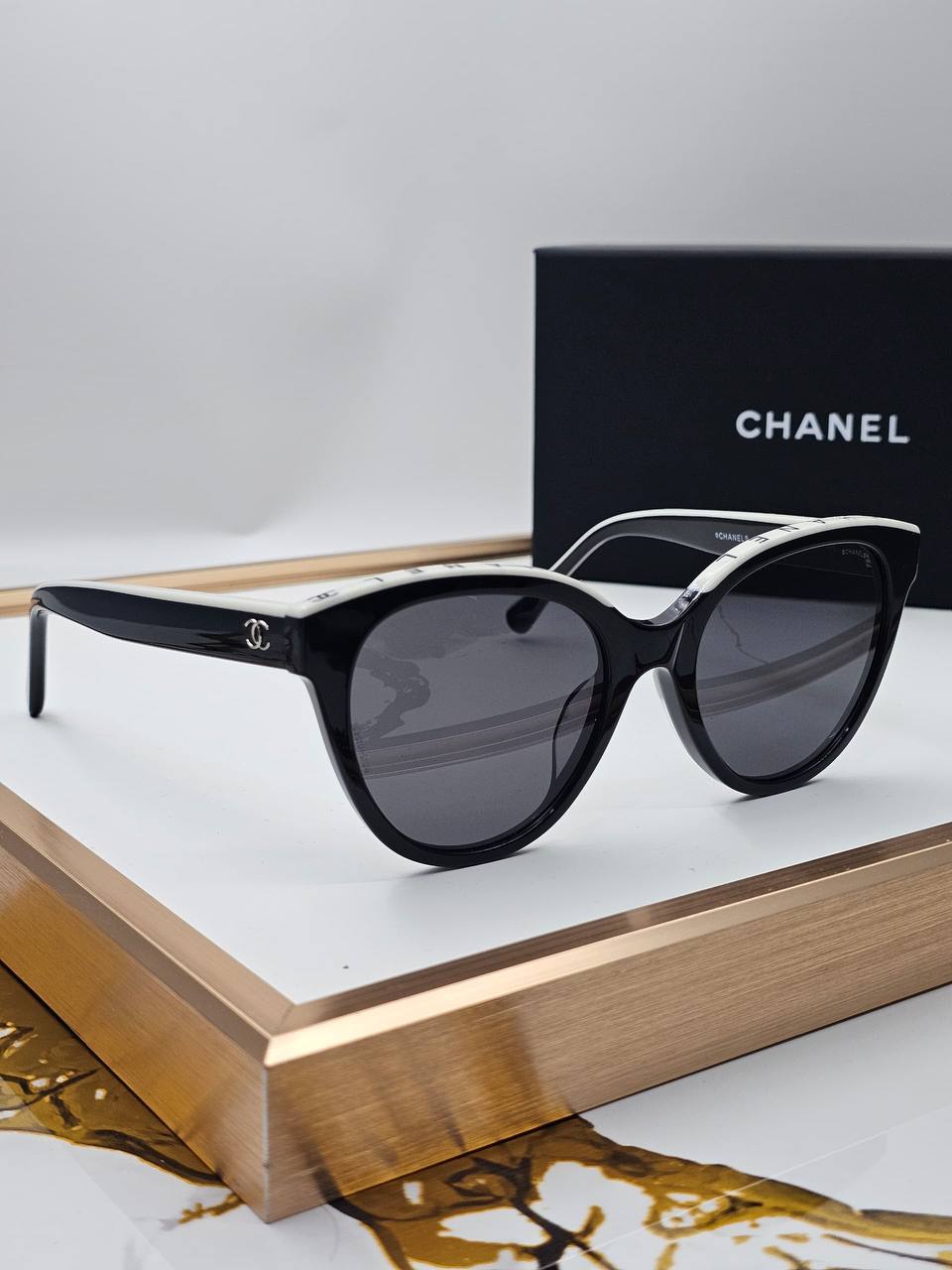 Chanel - 