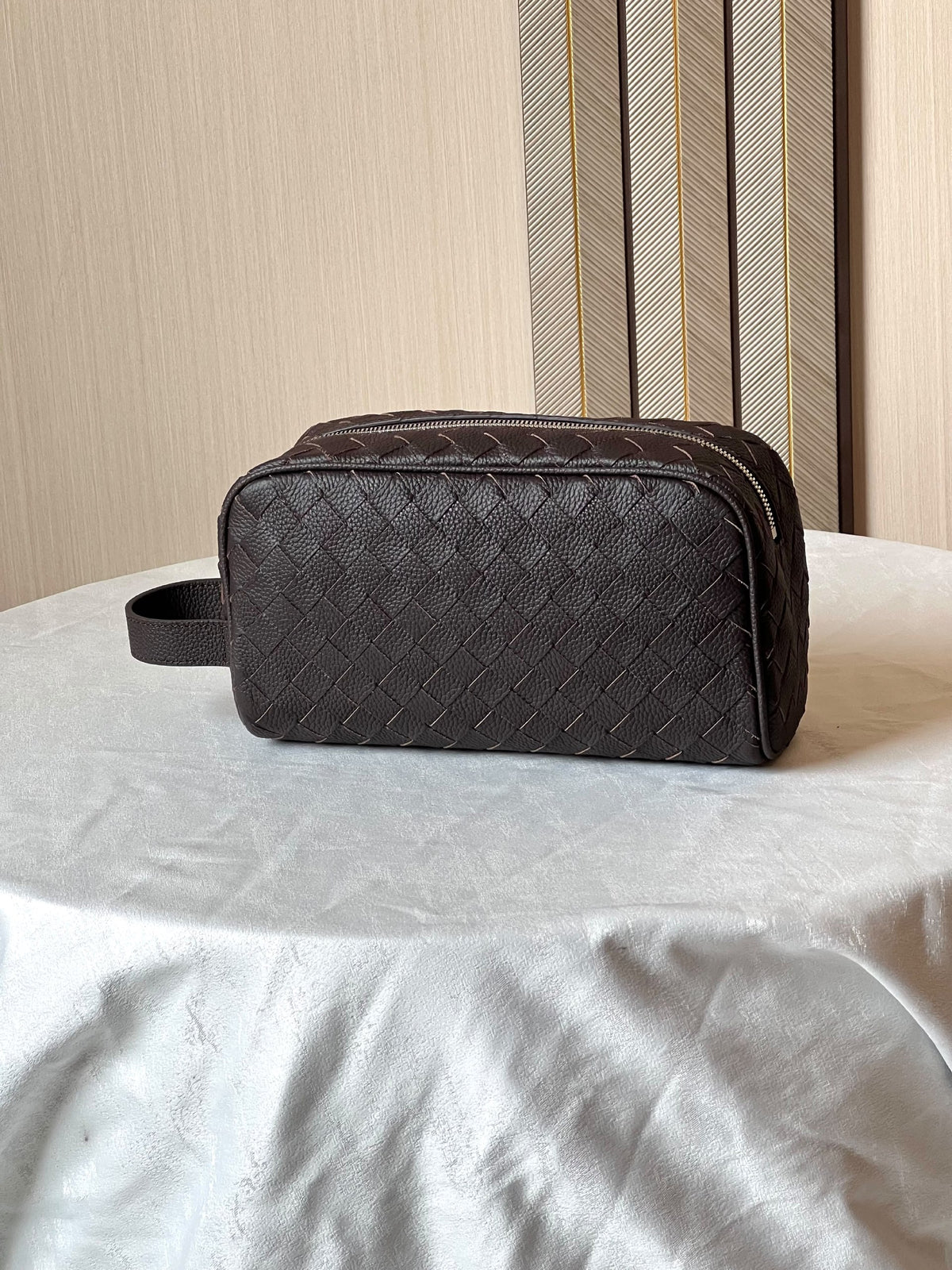 Bottega Veneta Woven Wash Bag - Brown