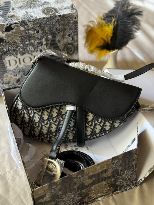 Dior Saddle Shoulder Bag - Black
