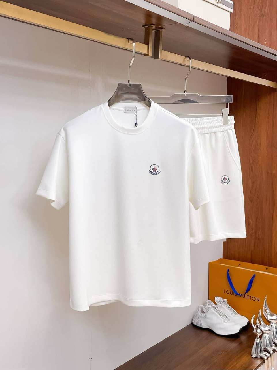Moncler Set - White