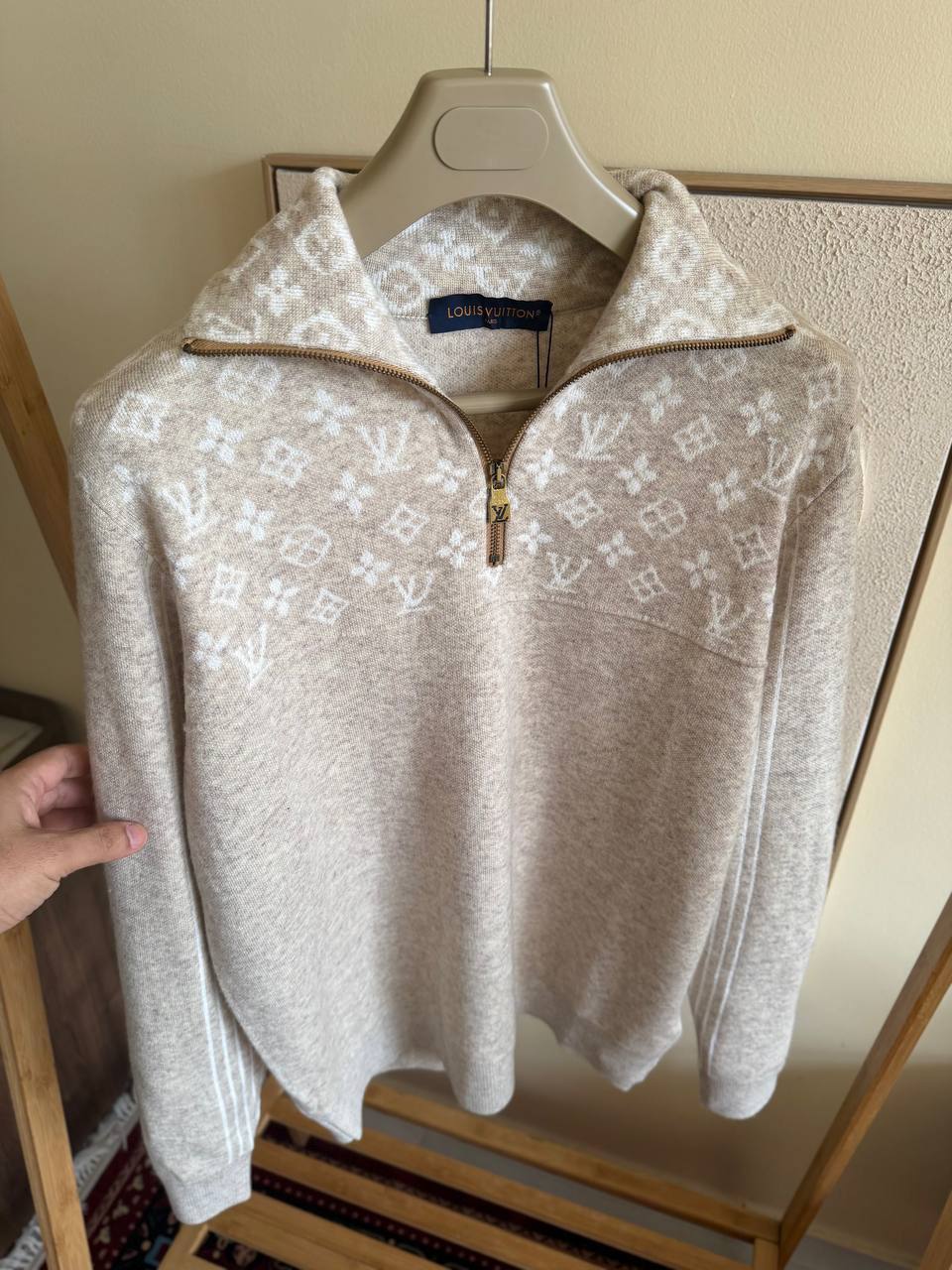 Louis Vuitton Sweater - 