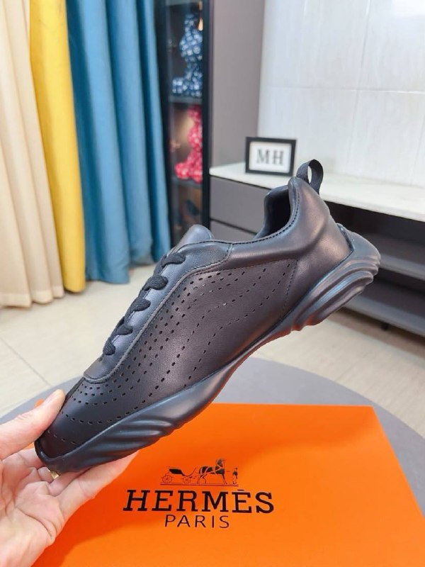 Hermes Shoes - 