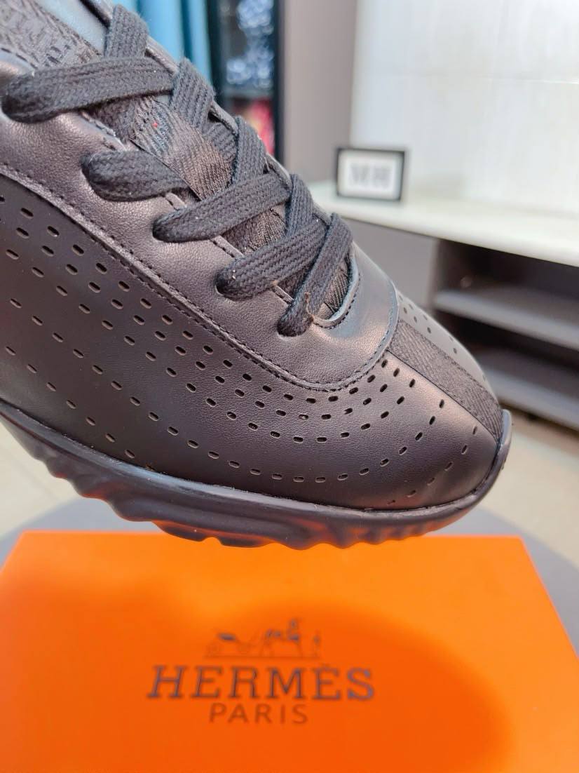 Hermes Shoes - 