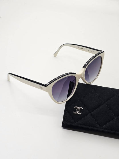 Chanel - 