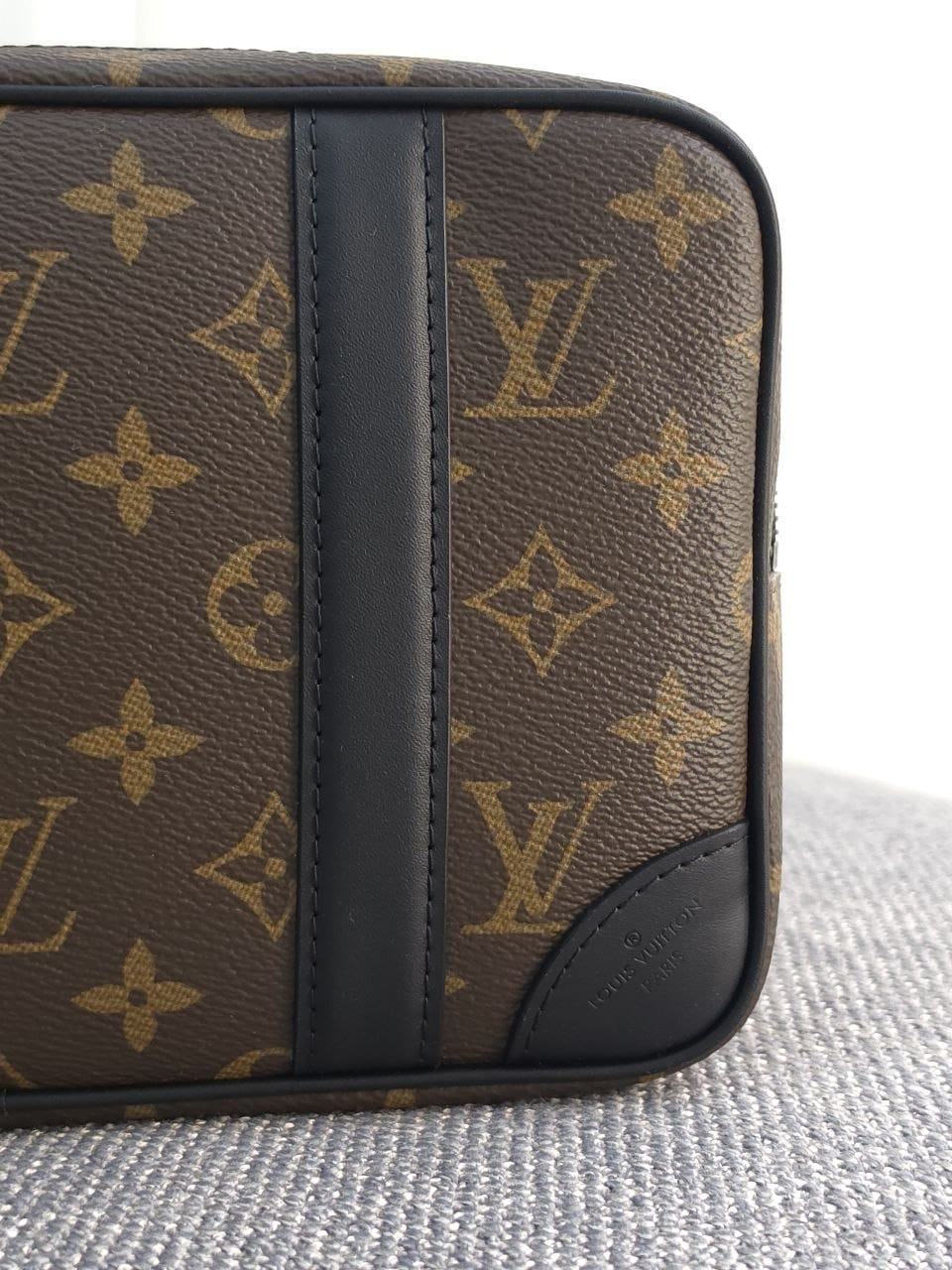 Louis Vuitton Clutch - Brown Monogram