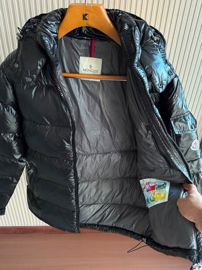 Moncler Puffer Jacket - Black