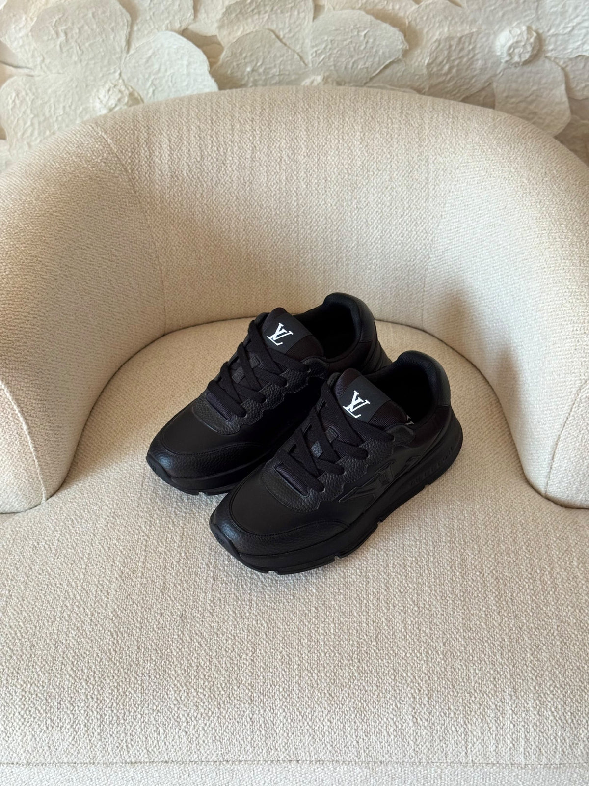 Louis Vuitton Sneakers - Black