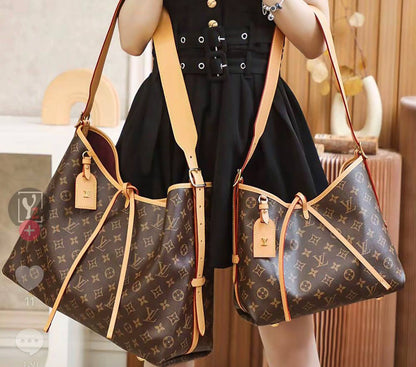 Louis Vuitto Shoulder Bag - 