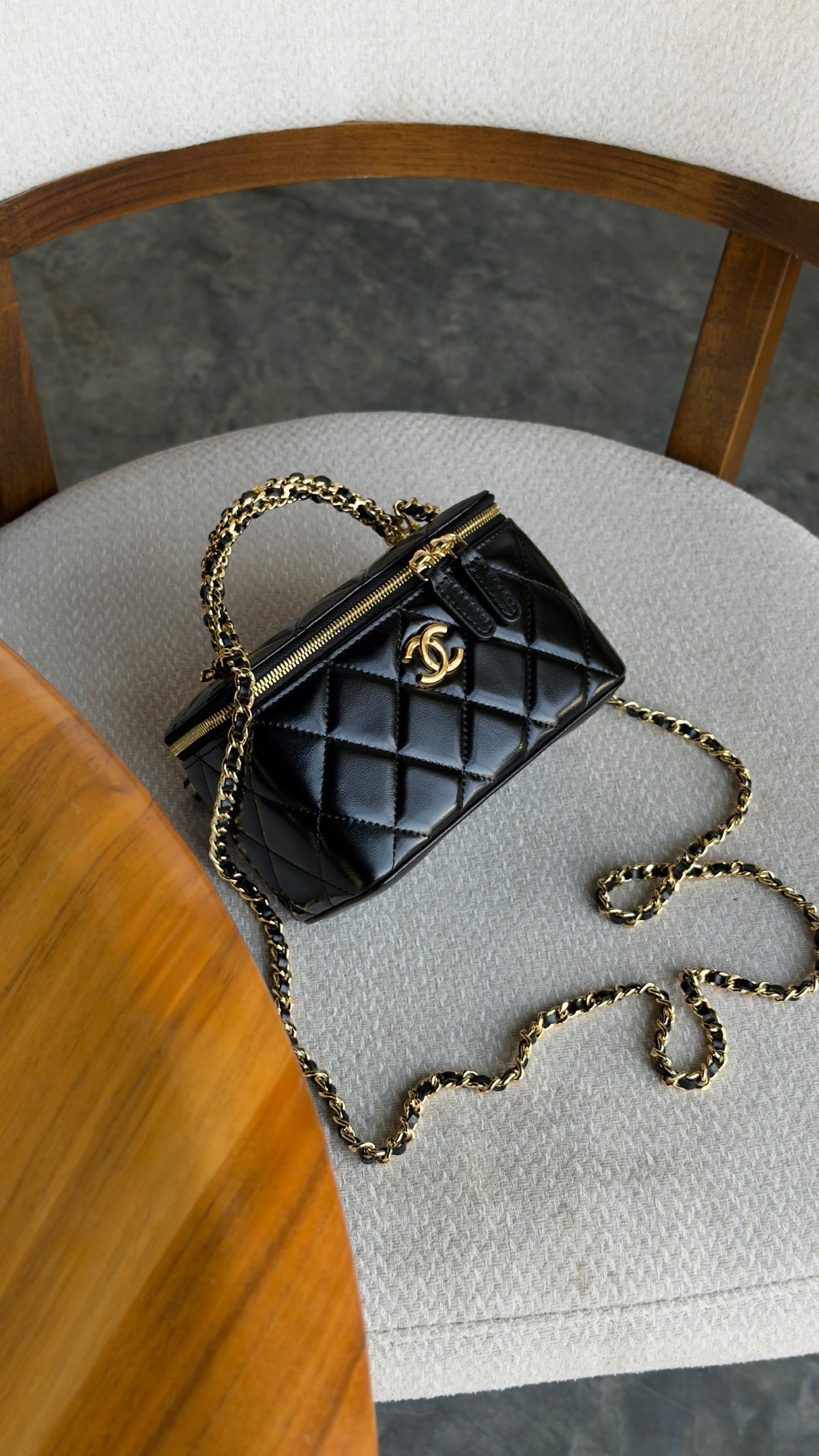 Chanel Vanity Shoulder Bag - Black