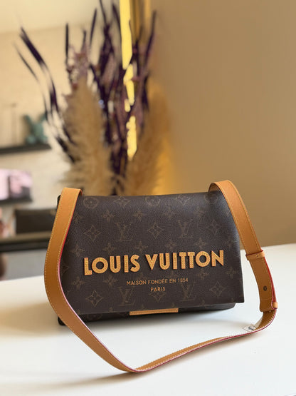 Louis Vuitton Crossbody Bag - Brown Monogram