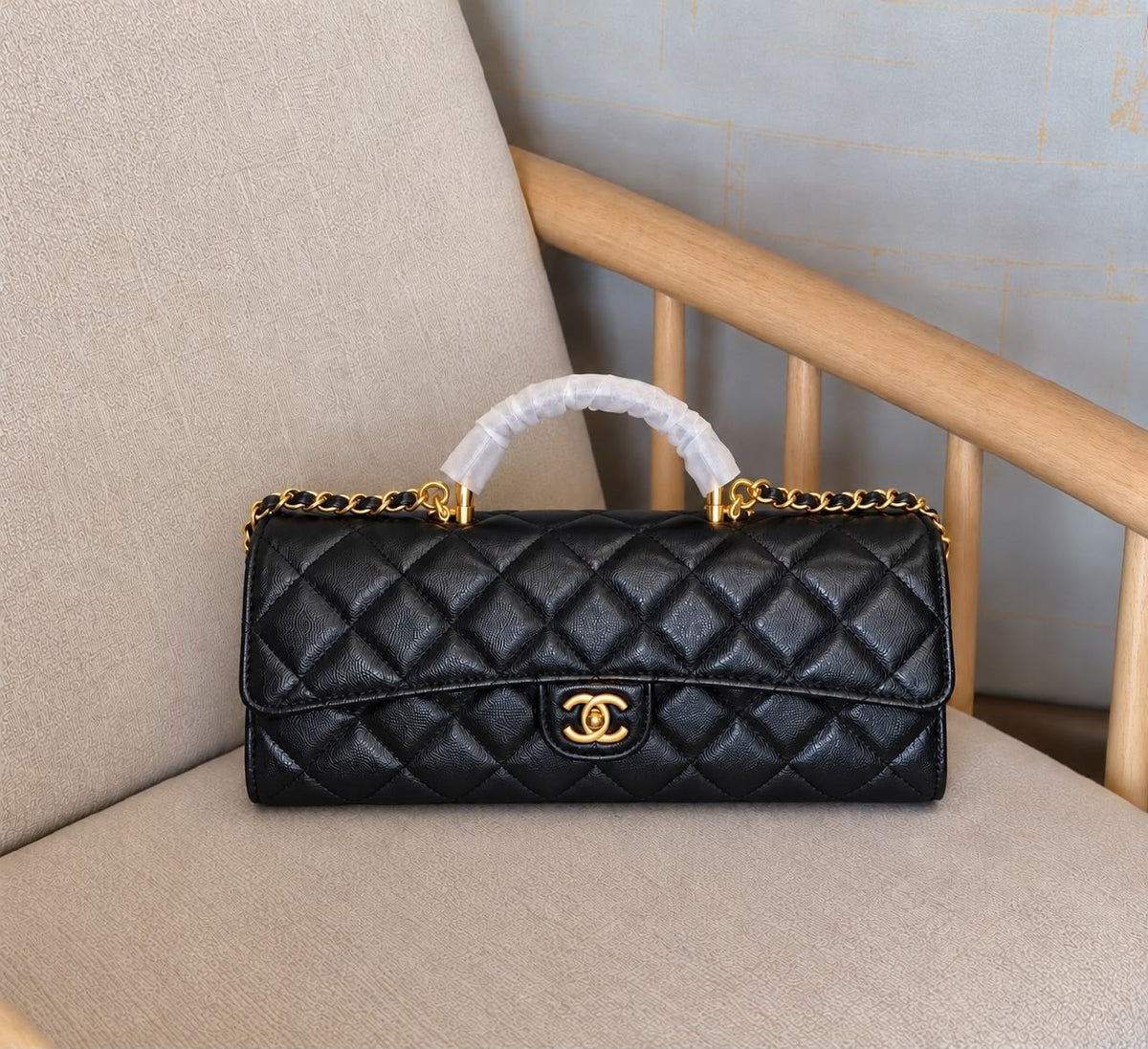 Chanel Quilted Top-Handle Shoulder Bag - Black