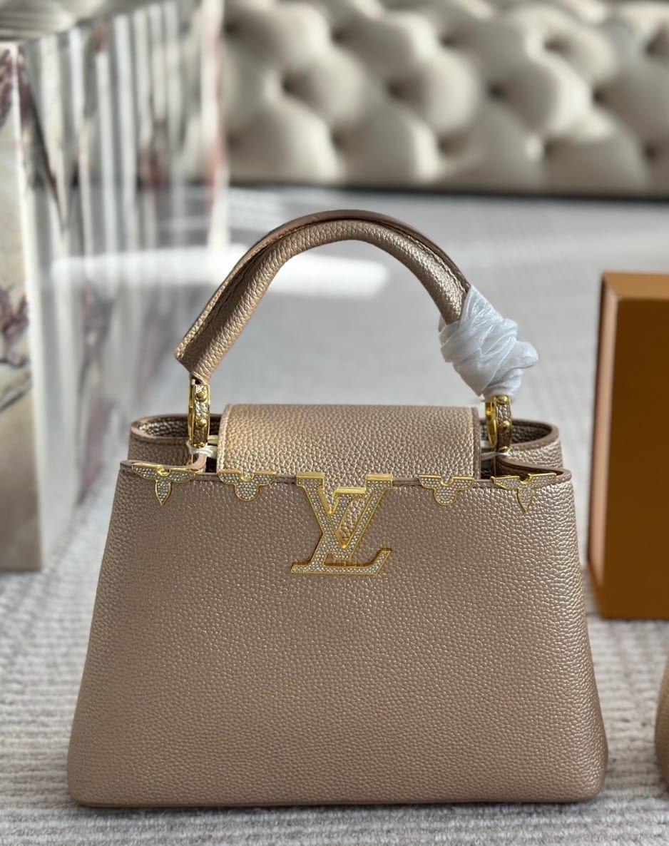 Louis Vuitton Handbag - Beige
