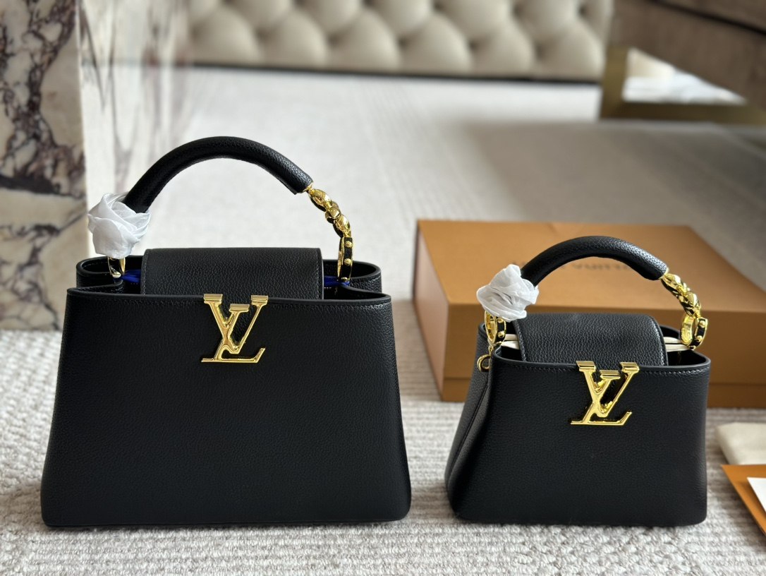 Louis Vuitton Handbag - Beige